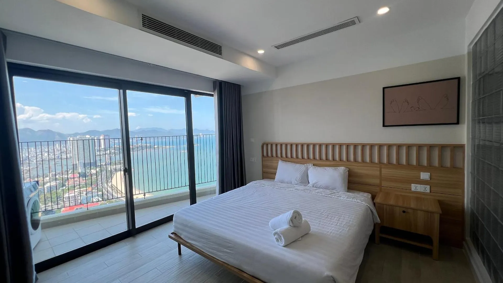 Loving Apartment Nha Trang 0*,  Vietnam