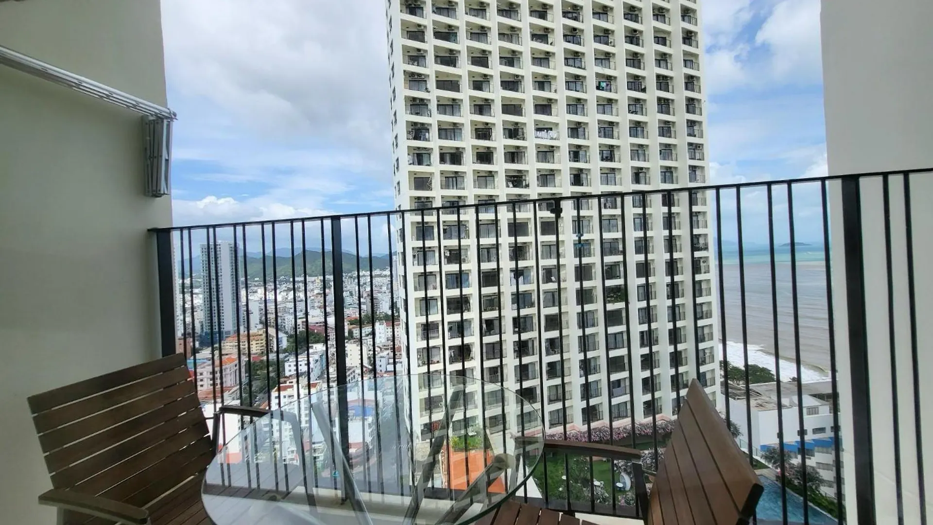 Loving Apartment Nha Trang 0*,  Vietnam